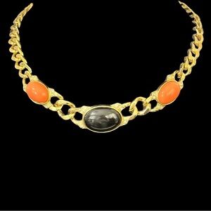 Gold tone acrylic vintage necklace